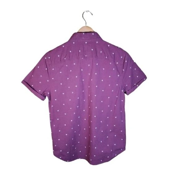 Hollister Men's XS Short Sleeve Button Down Collared Shirt Maroon paper plane - Picture 3 of 10